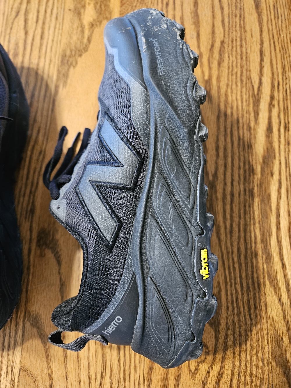New Balance Fresh Foam Hierro Trail Shoe - Black